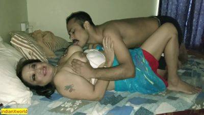 Indian Hot Bhabhi Sex! Hindi Viral Homemade Video - India on vidgratis.com