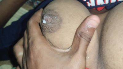 Indian Tamil Girl Captured Hard Such Video 20 Age Woman - India on vidgratis.com