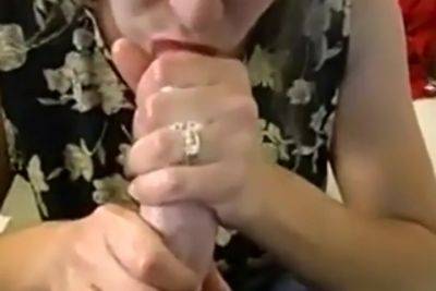 Handjob And Jizz on vidgratis.com