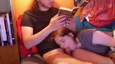 My boyfriend loves to read a book while I keep his cock in my mouth. on vidgratis.com