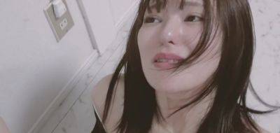 Masturbating in front of the mirror♡Japanese Amateur Hentai Sex - Japan on vidgratis.com