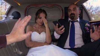 Latina bride fucks with her father-in-law in the back of the limo on vidgratis.com