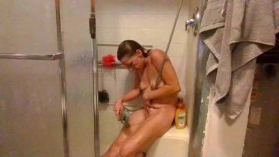 Cumming For Ya In The Shower In Less Then 6 - Min S on vidgratis.com