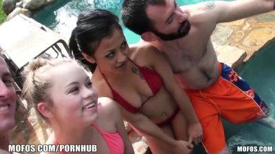Madison Chandler's bikini-clad friends get frisky in a steamy threesome on vidgratis.com