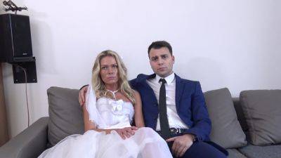 Bride in her late 20s fucked by her father-in-law in front of her hubby on vidgratis.com