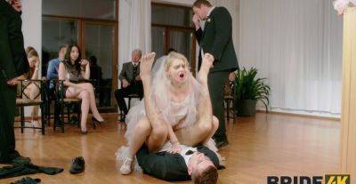 Blonde bride shares intimate hardcore sex on her wedding day on vidgratis.com