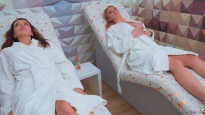 Intimate Lesbian Attraction In The Spa With And With Luna Roulette And Wet Kelly on vidgratis.com