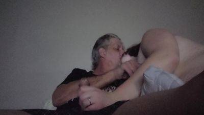 Daddy Lets Me Have A Late Night Treat on vidgratis.com