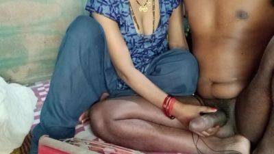 Bengali Bhabhi Wearing A Maxi Pressed Her Boobs And Quenched The Itch Of Her Pussy on vidgratis.com