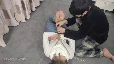 Girl Hogtied And Breathplay - Japan on vidgratis.com