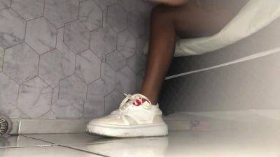 Ebony Girl Sneaker Fetsh - SoloAustria on vidgratis.com