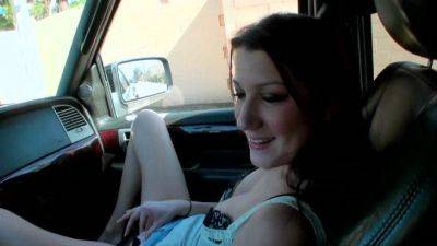 Slender Madison fuck in the car - Madison on vidgratis.com