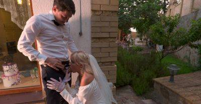 Big ass blonde bride fucks with another man right on her wedding day on vidgratis.com