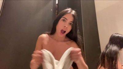 Latin Babe Marianamx Caught Jerking Off in Store Fitting Room on vidgratis.com