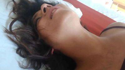 Latina Amateur Rebeca Loves First Time Anal on vidgratis.com