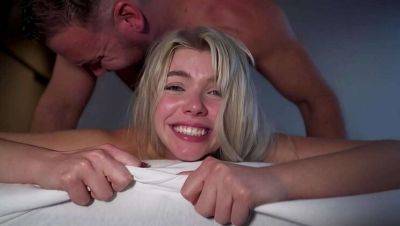 Wild Ride for Teen Cutie - Hardcore Fucking Action on vidgratis.com