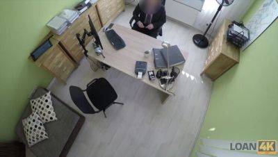 LOAN4K. Nice young lady gives a head and spreads legs in loan office - Czech Republic on vidgratis.com