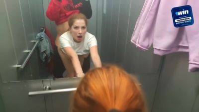 Babbylittle - Sex In The Elevator With A Neighbor. Deep Blowjob on vidgratis.com