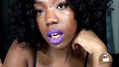 Purple Kisses Purple Lipstick Joi on vidgratis.com