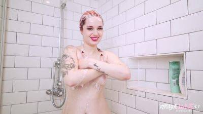 Lets Take A Sexy Shower - MangaJane on vidgratis.com