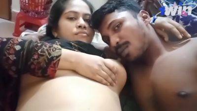 Big Tits Desi Milf Bhabhi Fucked In The Kitchen By Horny Devar on vidgratis.com