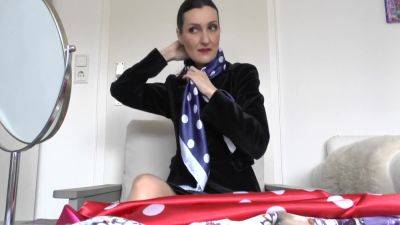 5 New Satin Scarves - Germany on vidgratis.com