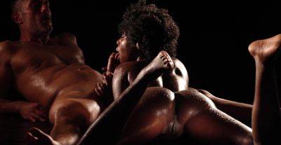 Energized ebony combined precious perversions in a hot erotic show on vidgratis.com