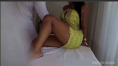 Married Lady Caught on Camera: Tantric Massage Therapist Gives Her More Than Expected on vidgratis.com
