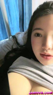 Big Titted Cutie Posing - China on vidgratis.com