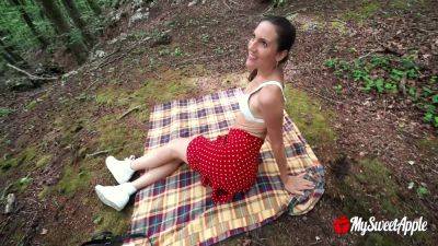 Public Picnic Gone Wild! Horny Brunette Riding Cock Outdoors Begs For A Facial on vidgratis.com