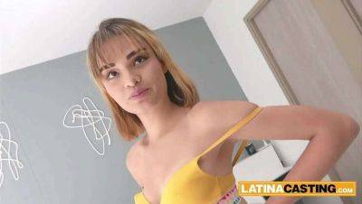 Slim Inexperienced 18-Year-Old Colombian Sweetheart Experiences Fake Model Audition - Colombia on vidgratis.com