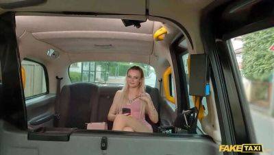 Fake Cab Driver Gets Intimate with Blonde Social Media Star and Her Small Breasts - Czech Republic on vidgratis.com