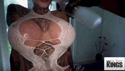 Inked Blonde with Huge Breasts Gets Oiled Up and Fucked on vidgratis.com