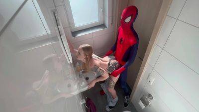 Spider Man - Ao Carnival Slut! Creampie Quickie With A Thrill on vidgratis.com