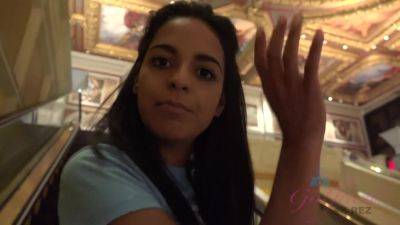 Virtual Vacation In Las Vegas With Vienna Black Part 1 - Usa - city Las Vegas on vidgratis.com