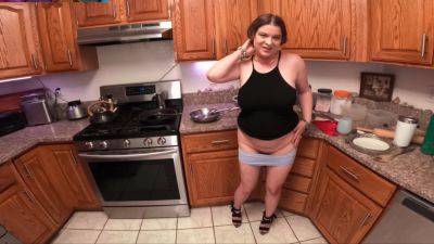 Stepmom Gets It In The Kitchen From Her Stepson After The Divorce - Usa on vidgratis.com