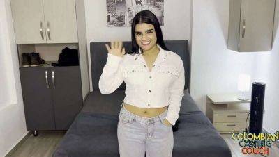 18-Year-Old Latina Virgin Experiences Her First Creampie in a Explicit Casting Couch Encounter on vidgratis.com