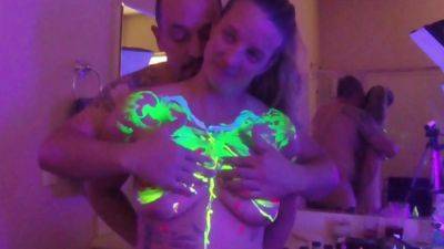 Bodypainting And Softcore Foreplay - Usa on vidgratis.com