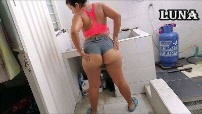 Luna La Venezolanita: Cleaning, Cock-Sucking, and Getting Rich - Venezuela on vidgratis.com