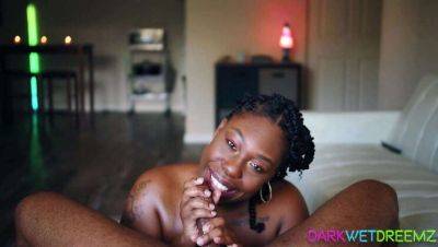 Ebony BBW Bombshell Gives Explicit Blowjob & Cum-Filled Facial on vidgratis.com