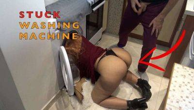 Dumb Maid Trapped in Washing Machine on vidgratis.com