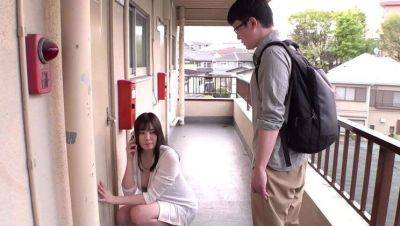 Japanese neighbor Momohane Fujihaku in troublesome, alluring outfits... [Part 2] - Japan on vidgratis.com