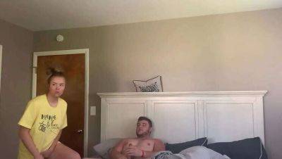 Neighbor pounding while wife is absent on vidgratis.com