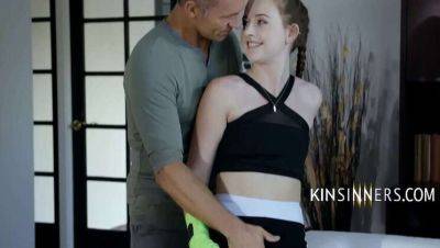 Slim Teen Stepdaughter Demands Oral From Stepdad on vidgratis.com