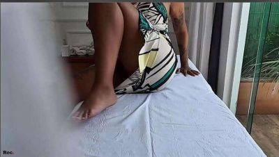 Secret recording in female workspace: Tantric massage - Genuine VIDEO on vidgratis.com