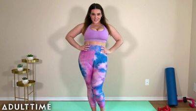 Natasha Nice's Full Body Workout - Big Natural Tits in Yoga Pants on vidgratis.com