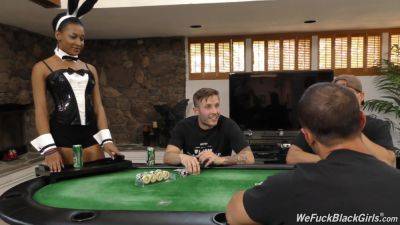 Ebony waitress pleases guys at the poker table with limitless sex on vidgratis.com