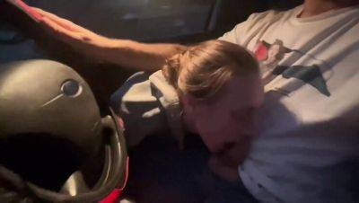 Blonde Amateur Gets Creampie in Car - POV Blowjob While Driving on vidgratis.com